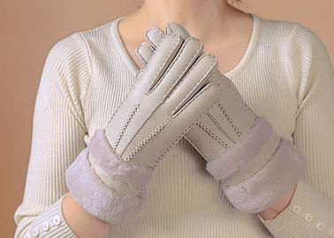 China De Gevoerde Handschoenen van waterdichte Vrouwen Shearling, Handschoenen van de Dames de Grijze Schapehuid  leverancier