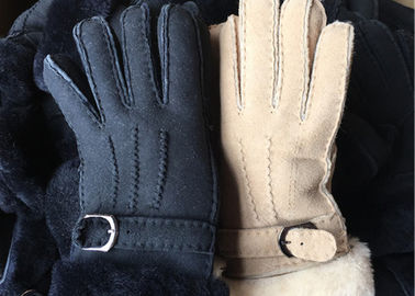 China De zwarte Dikke Handschoenen van de Bont Warmste Schapehuid met Waterdichte Lamswolvoering leverancier