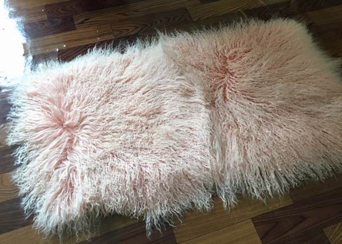Hoofdkussen van het huishouden het Pluizige Roze Mongoolse Bont met Zijdeachtig Lang Krullend Haar