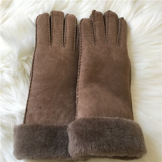 Van de winterhandschoenen 100% van de vrouwenschapehuid van de de wolvoering Met de hand gemaakte Echte de Handschoenenvuisthandschoenen
