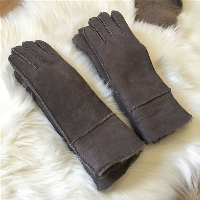 De Shearlingsschapehuid Gloves van het de Dameslam van Hand de Naaiende Vrouwen Handschoenen van de het Bontwinter